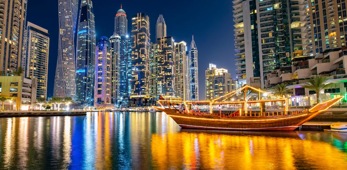 4. Romantická noční plavba po Dubai Creek