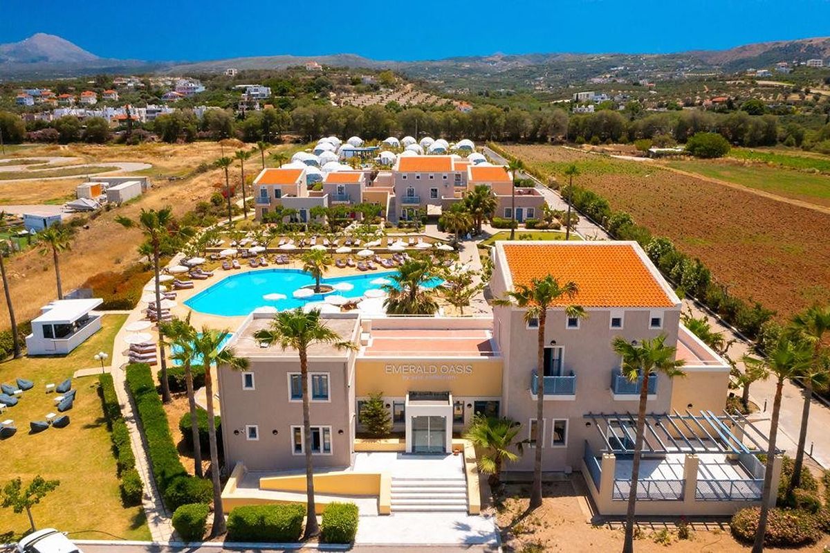 Emerald by Azul Collection