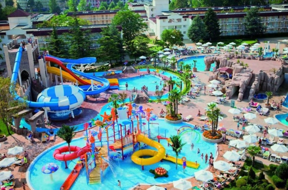 DIT Evrika Beach Club Hotel