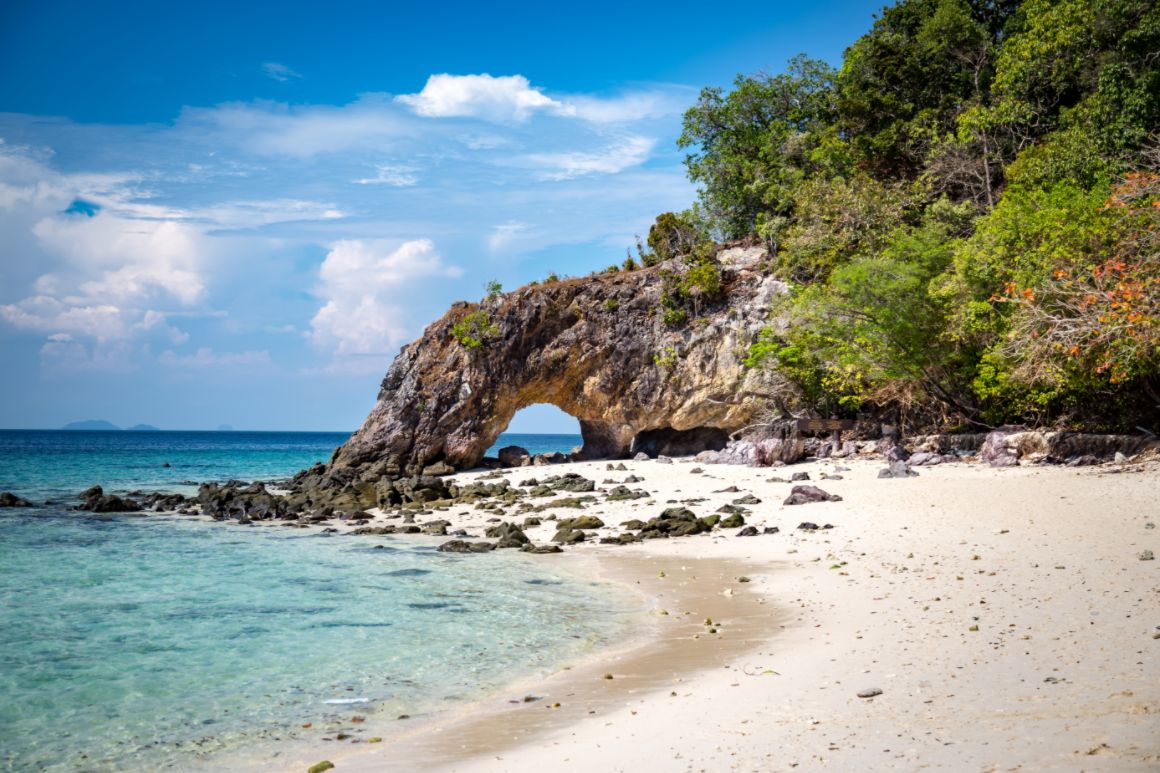 Lákadla thajského ostrova Ko Tarutao v provincii Satun