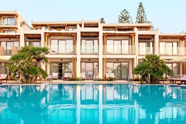 Pokoje superior s přímým vstupem do sdíleného bazénu