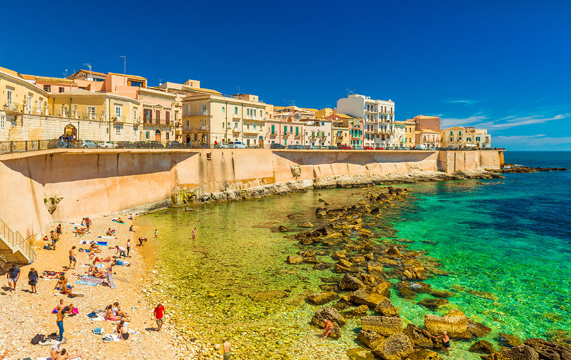 Pobřeží v Syrakusách